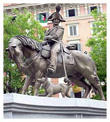 Fotografia raffigurante monumento equestre al Carabiniere