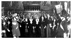 San Marino, 1936: cambio di consegne tra Carabinieri e Gendarmi nella sala dei Capitani Reggenti (o del Gran Consiglio)