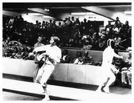 L'esultanza di Maffei dopo la vittoria della medaglia d'oro a squadre alle Olimpiadi di Mondiali 1972.